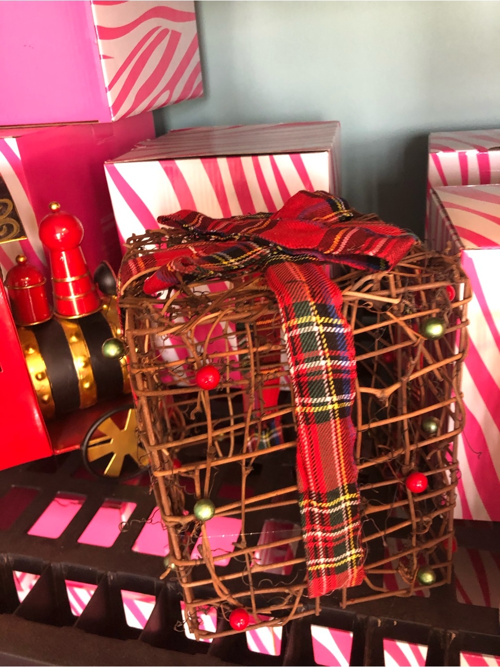Pink Zebra Twig Present Accent Shade